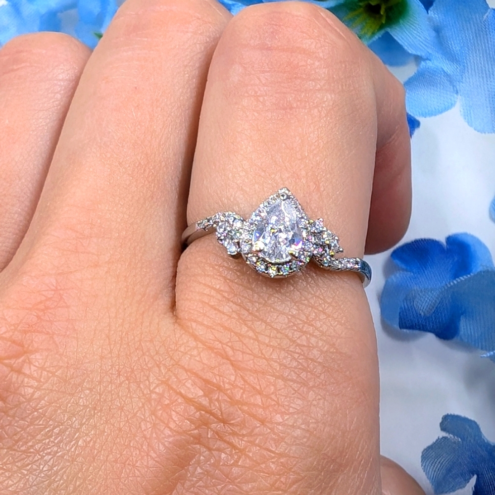 Art Deco Style 925 Sterling Silver Plated and Crystal Ring Size 10